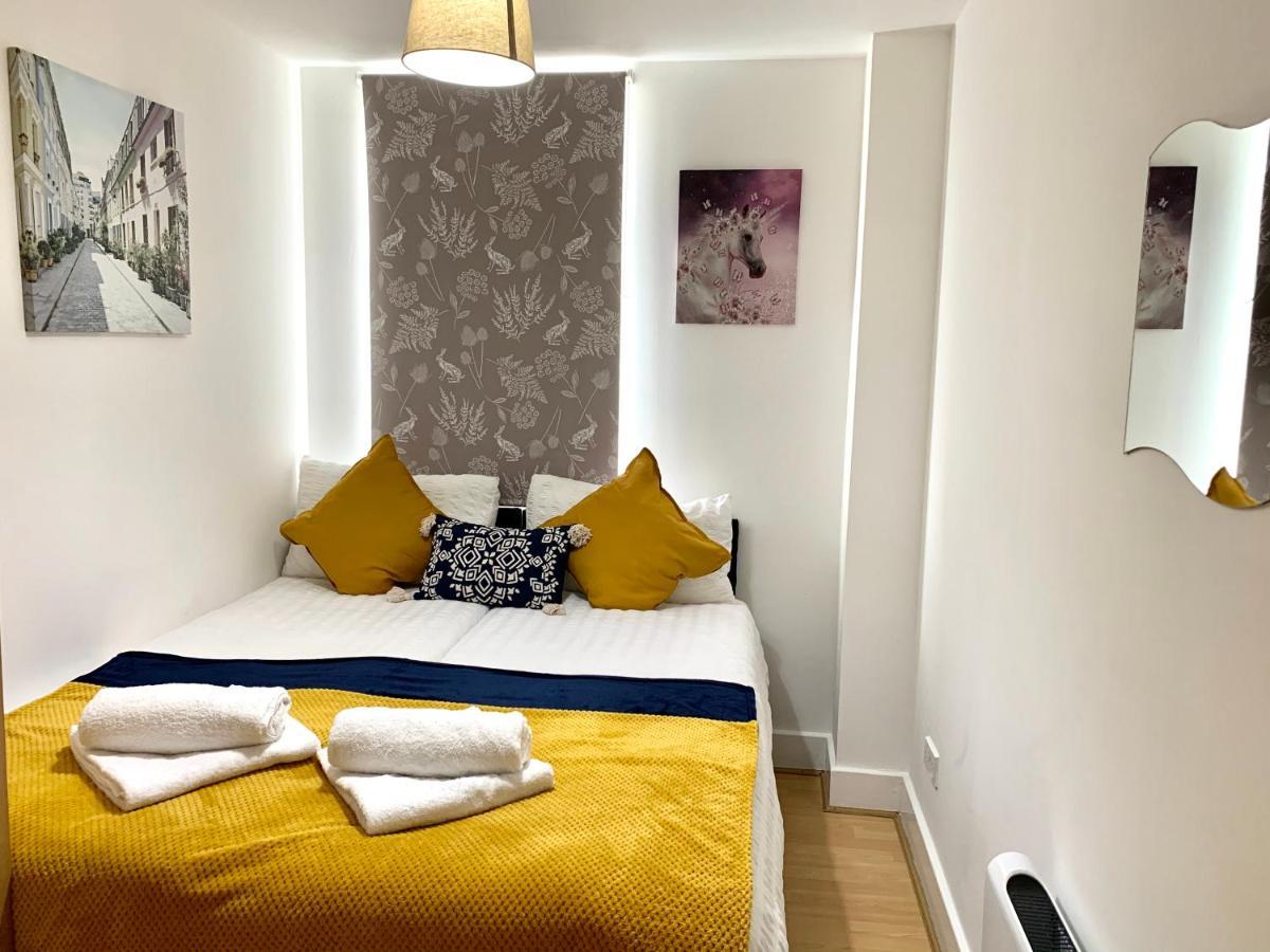 Central London 2 Bedrooms, Seperate Recption, Full Kitchen, Free Parking Εξωτερικό φωτογραφία