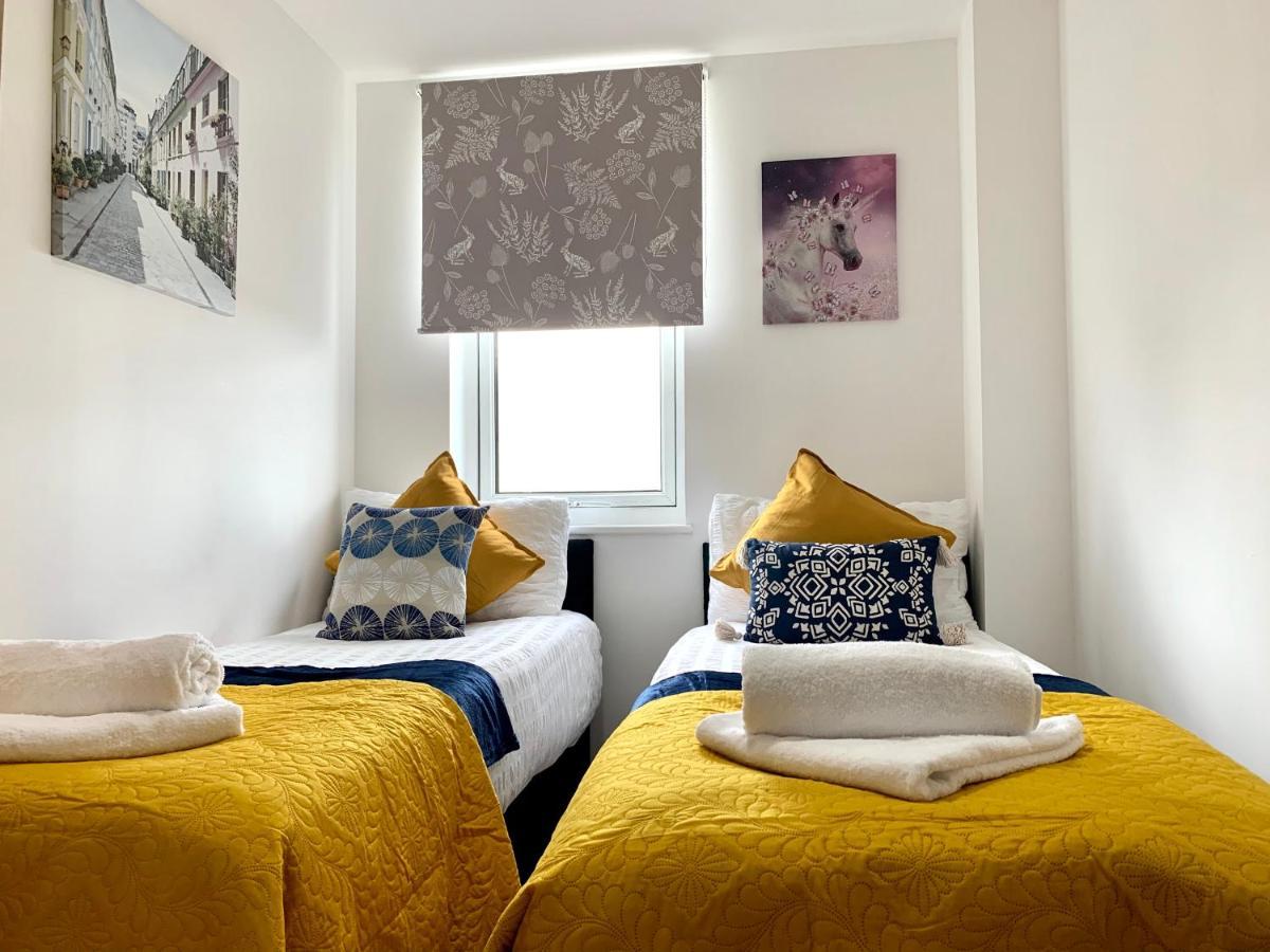 Central London 2 Bedrooms, Seperate Recption, Full Kitchen, Free Parking Εξωτερικό φωτογραφία